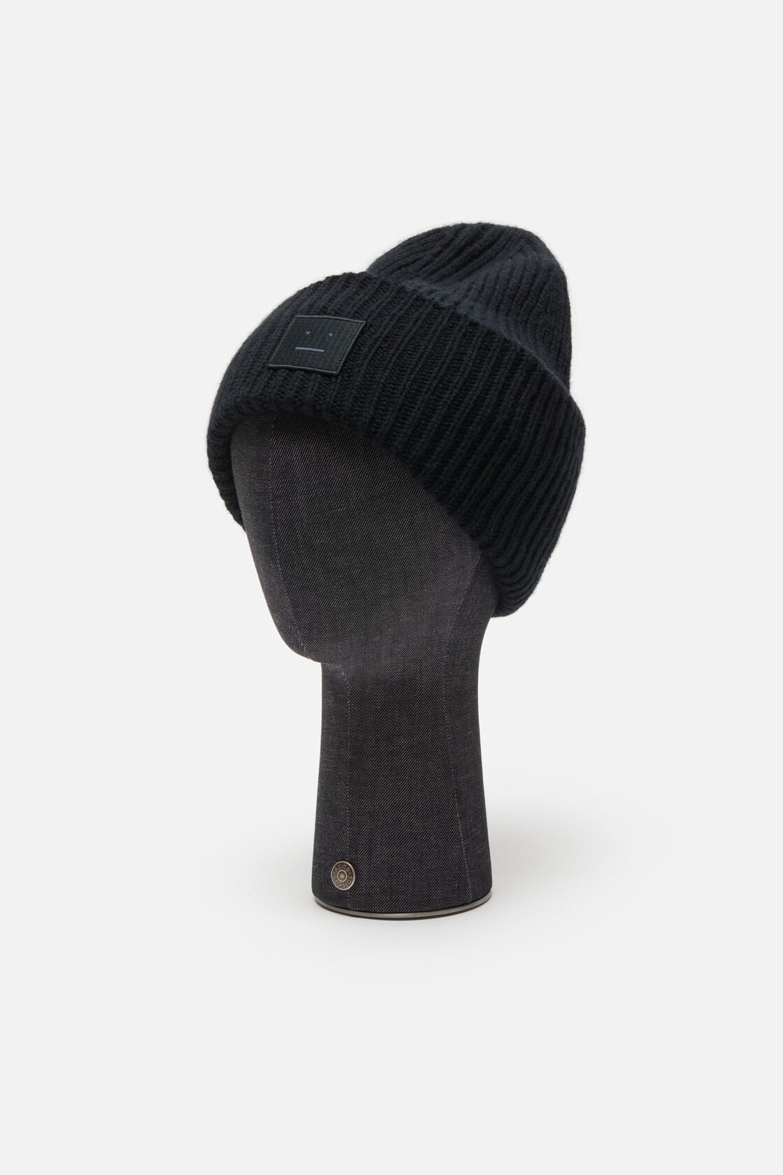 Large face logo beanie - Yak - Black