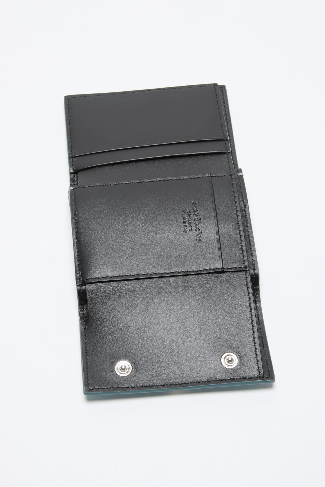 Leather trifold wallet - Dusty blue