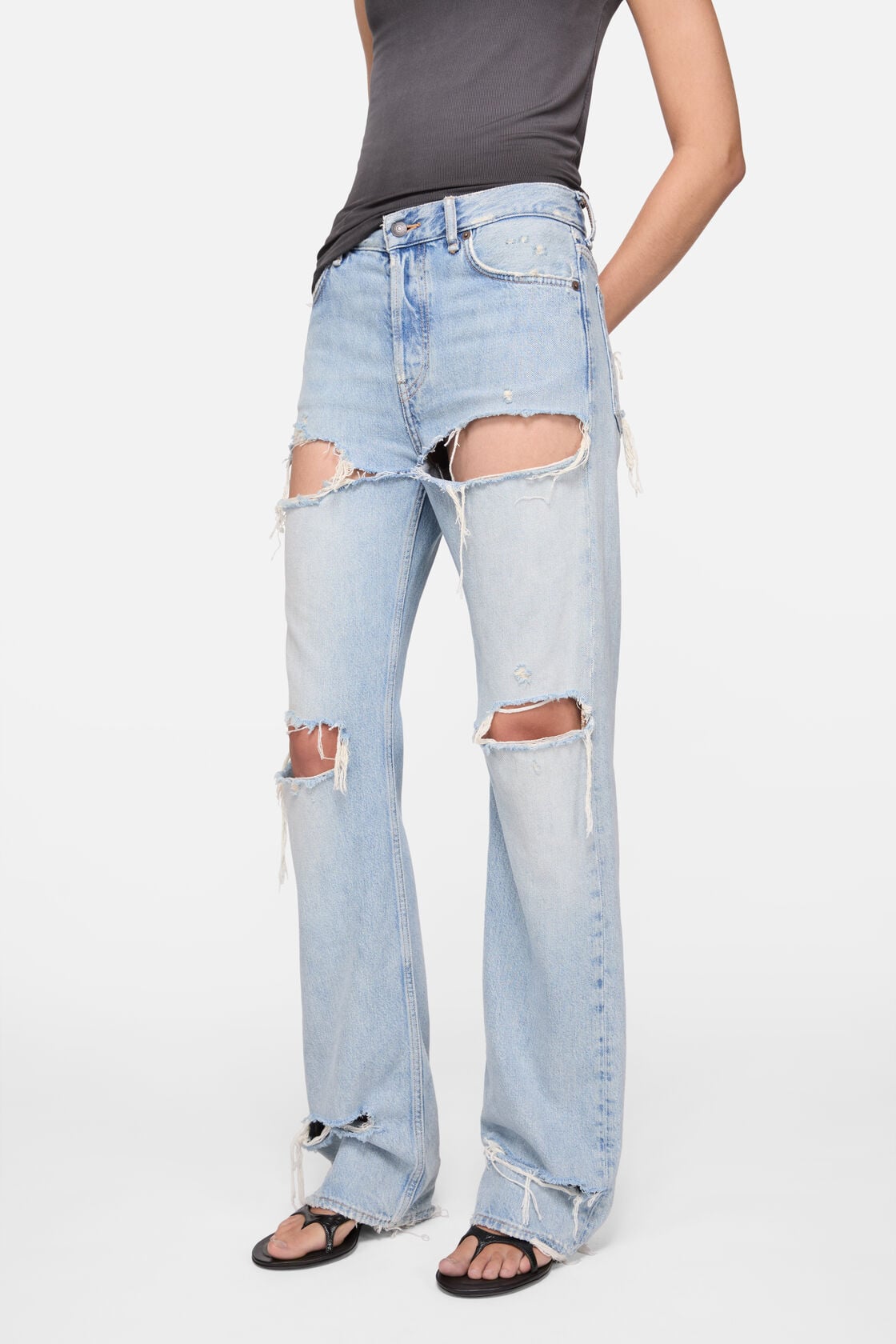 Regular fit distressed jeans - 2010F - Light blue