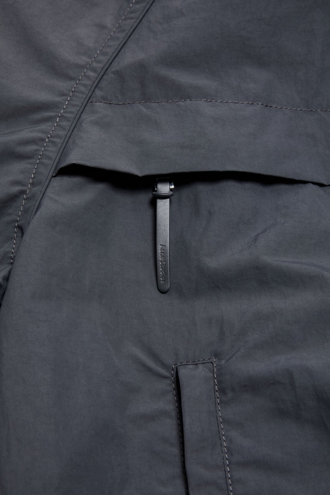 Nylon logo jacket - Steel grey