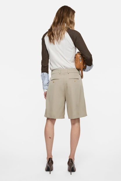 Tailored Wool Shorts - Beige