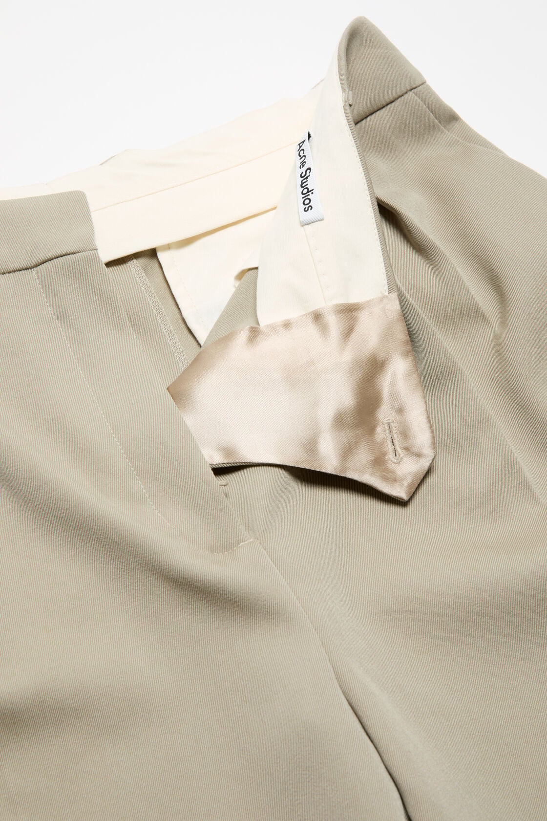 Tailored Wool Shorts - Beige
