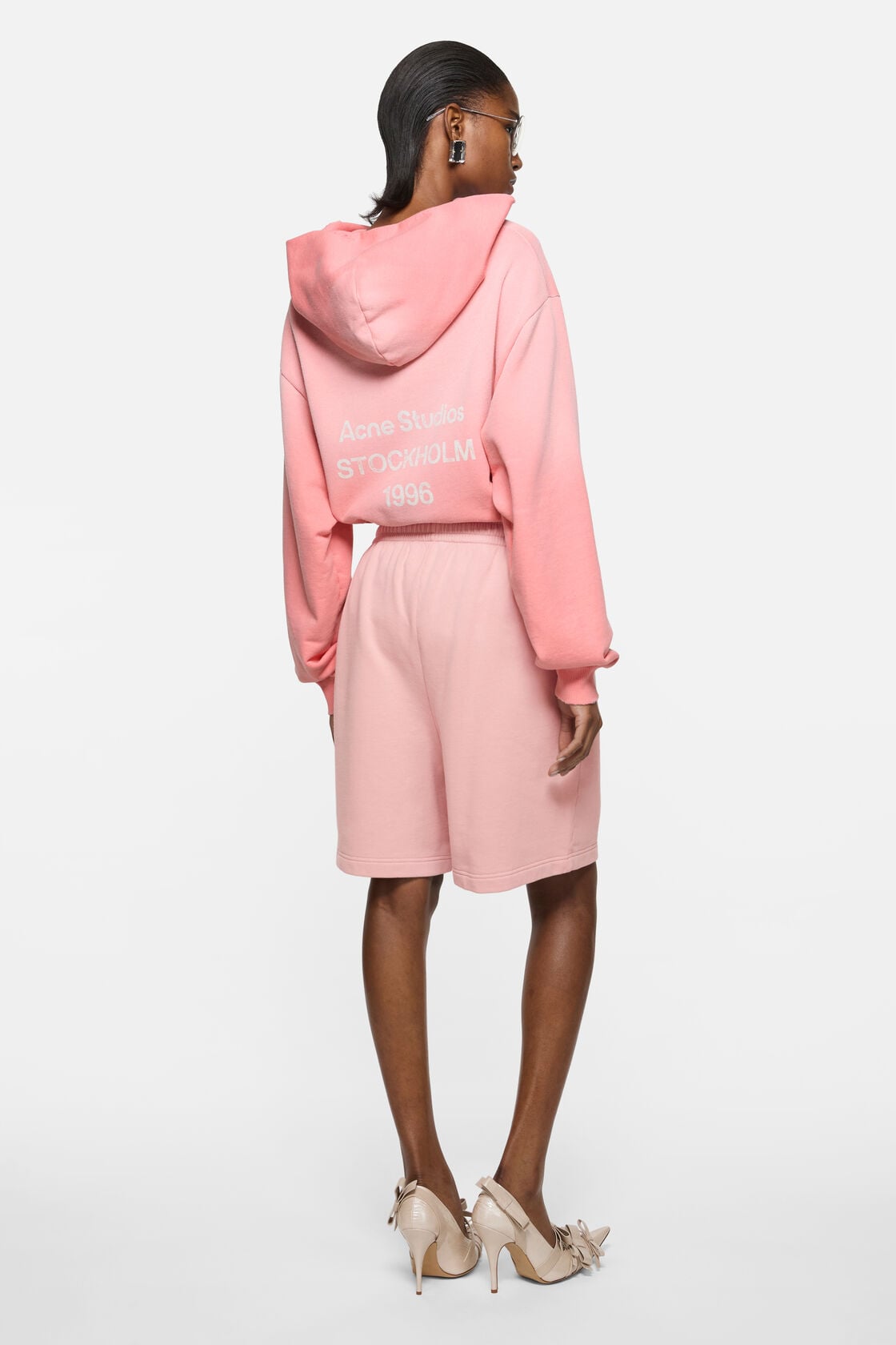 Fleece shorts with logo - Faded pink