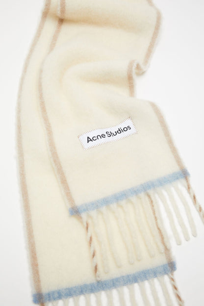 Wool fringe scarf - White