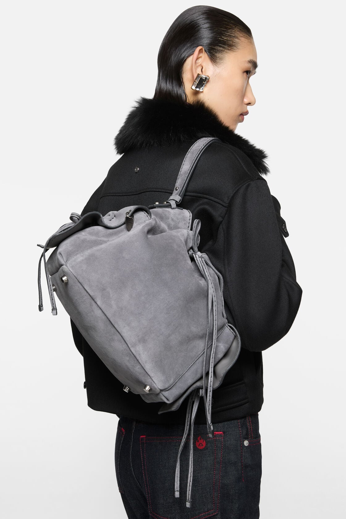 Multipocket Suede Bucket Bag - Cold grey