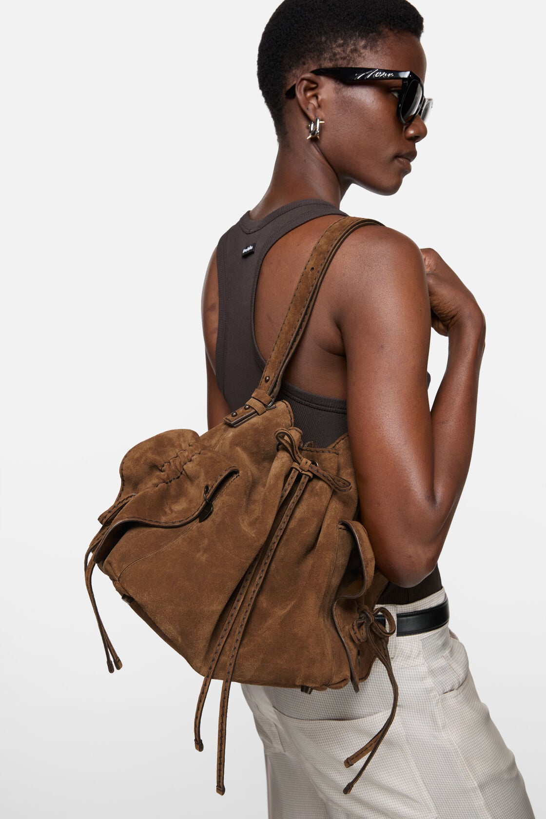 Multipocket Suede Bucket Bag - Cognac brown
