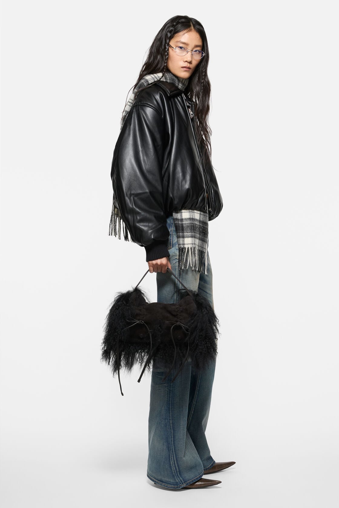 Multipocket bag with shearling trim - Black