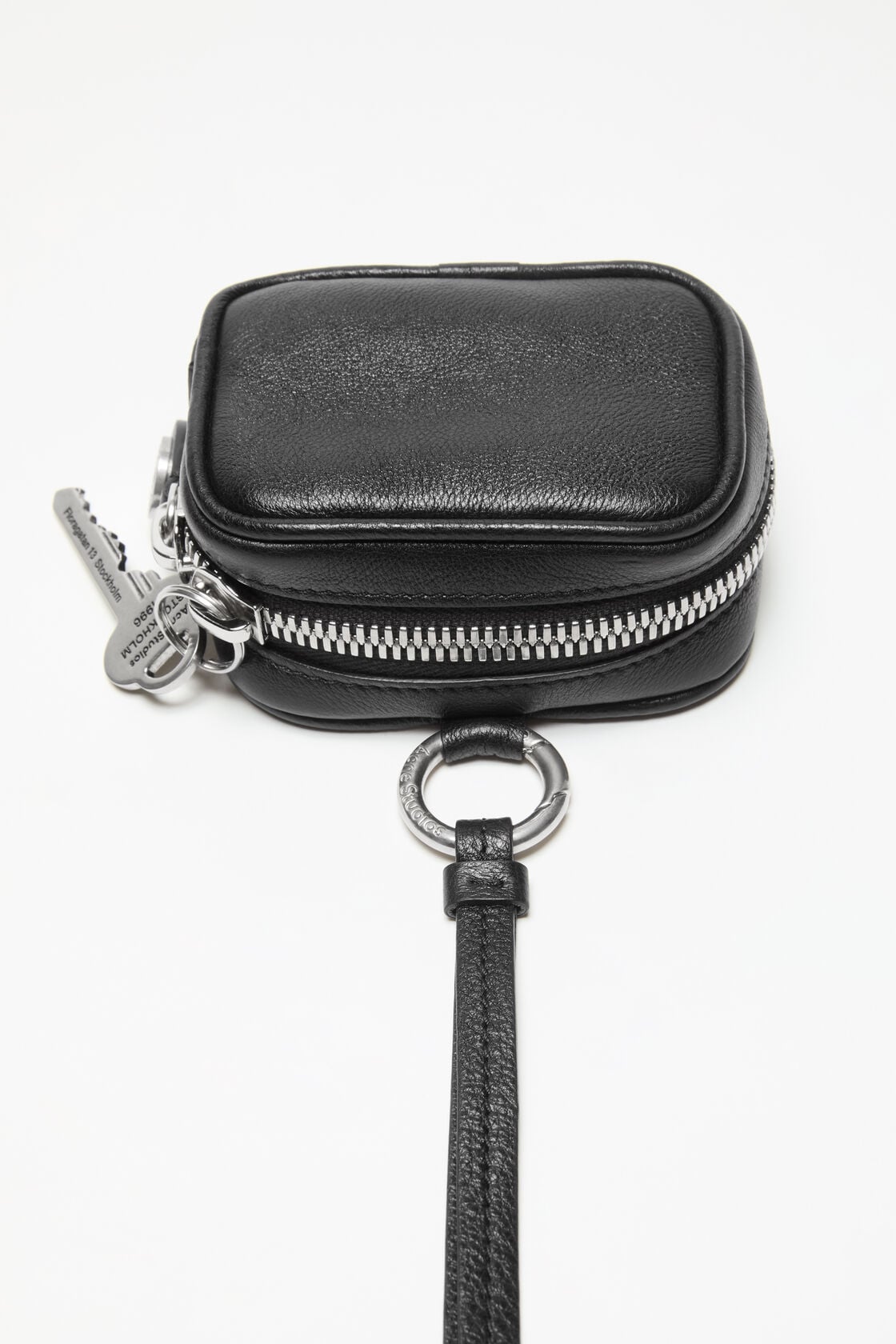 Camero Clip headphones case - Black
