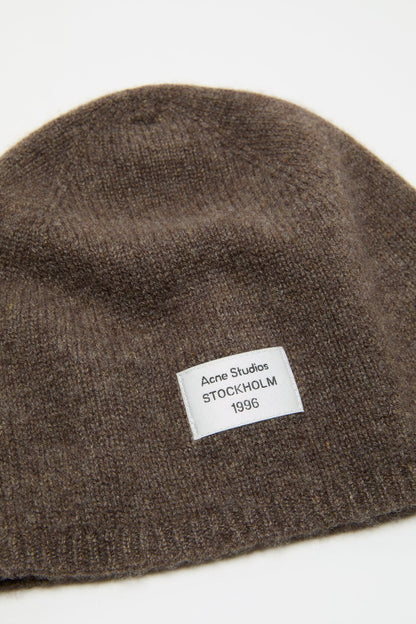 Cashmere beanie with logo - Walnut brown
