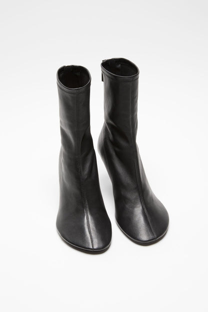 Leather ankle boot - Black