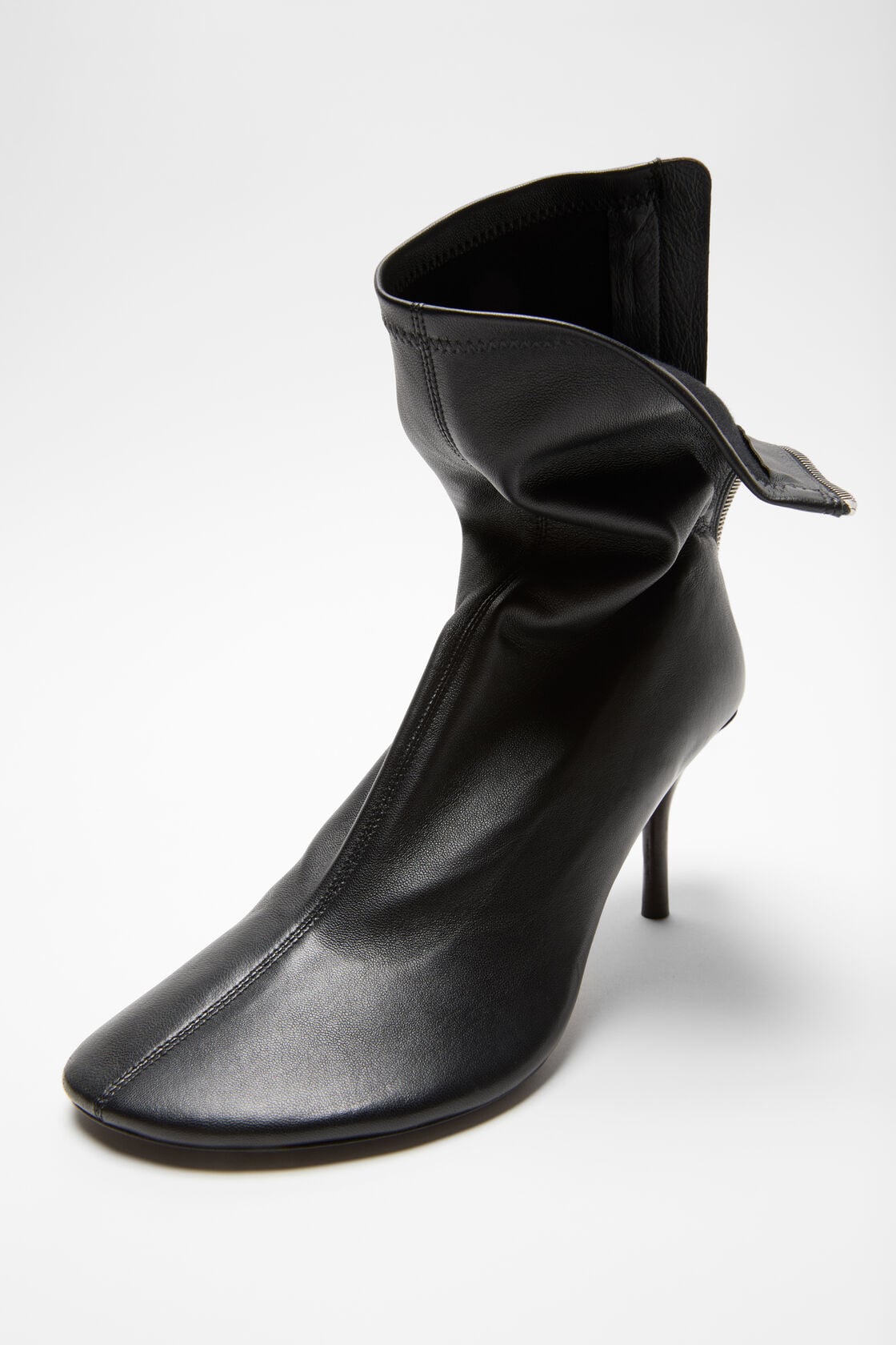 Leather ankle boot - Black
