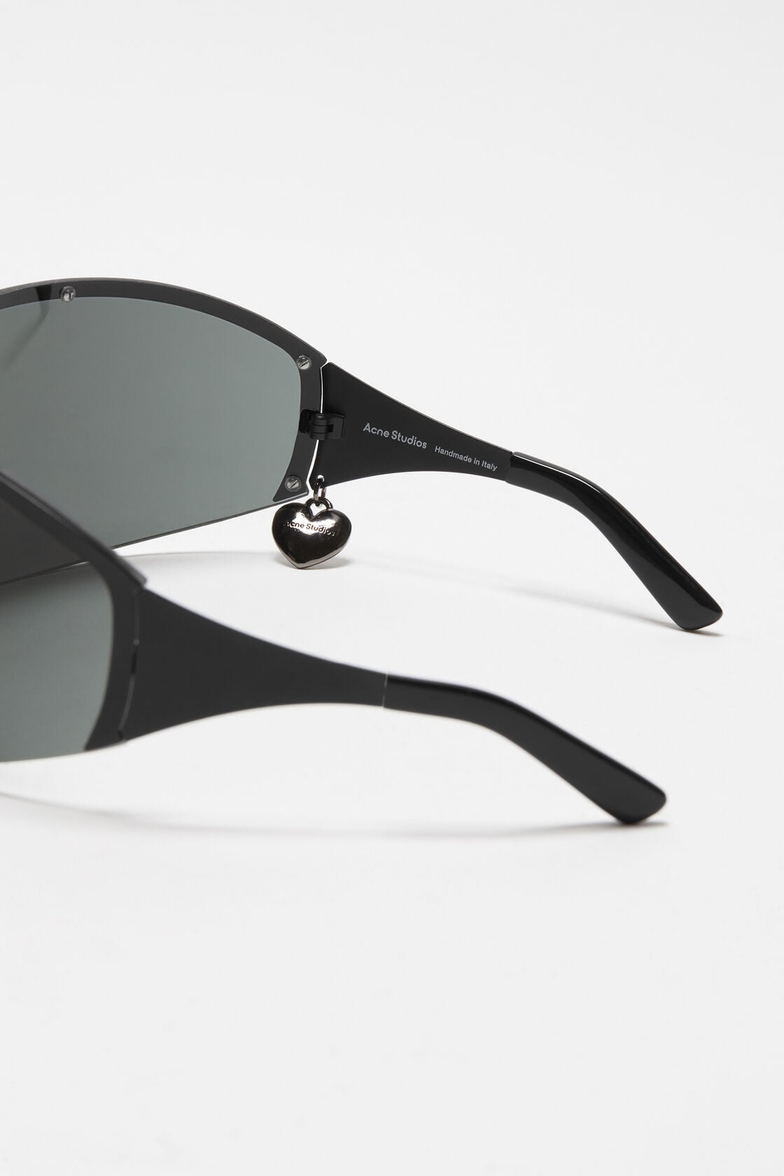 Metal shield sunglasses - Black/black