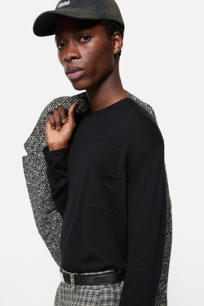 Cashmere sweater with pocket - Black
