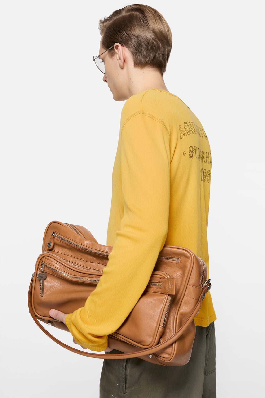 Sprayed logo t-shirt - Mustard yellow