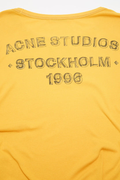 Sprayed logo t-shirt - Mustard yellow