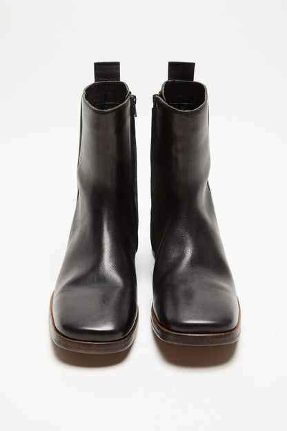 Leather ankle boot - Black