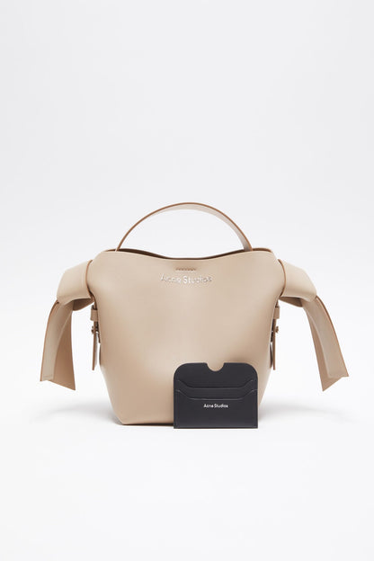 Leather card holder - Black