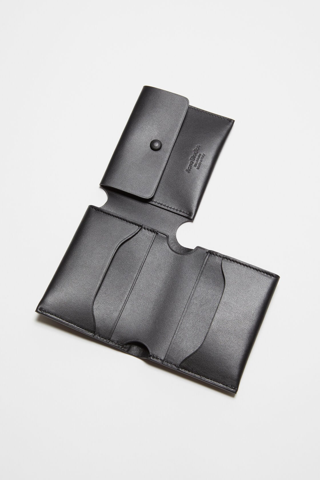 Leather trifold wallet - Black